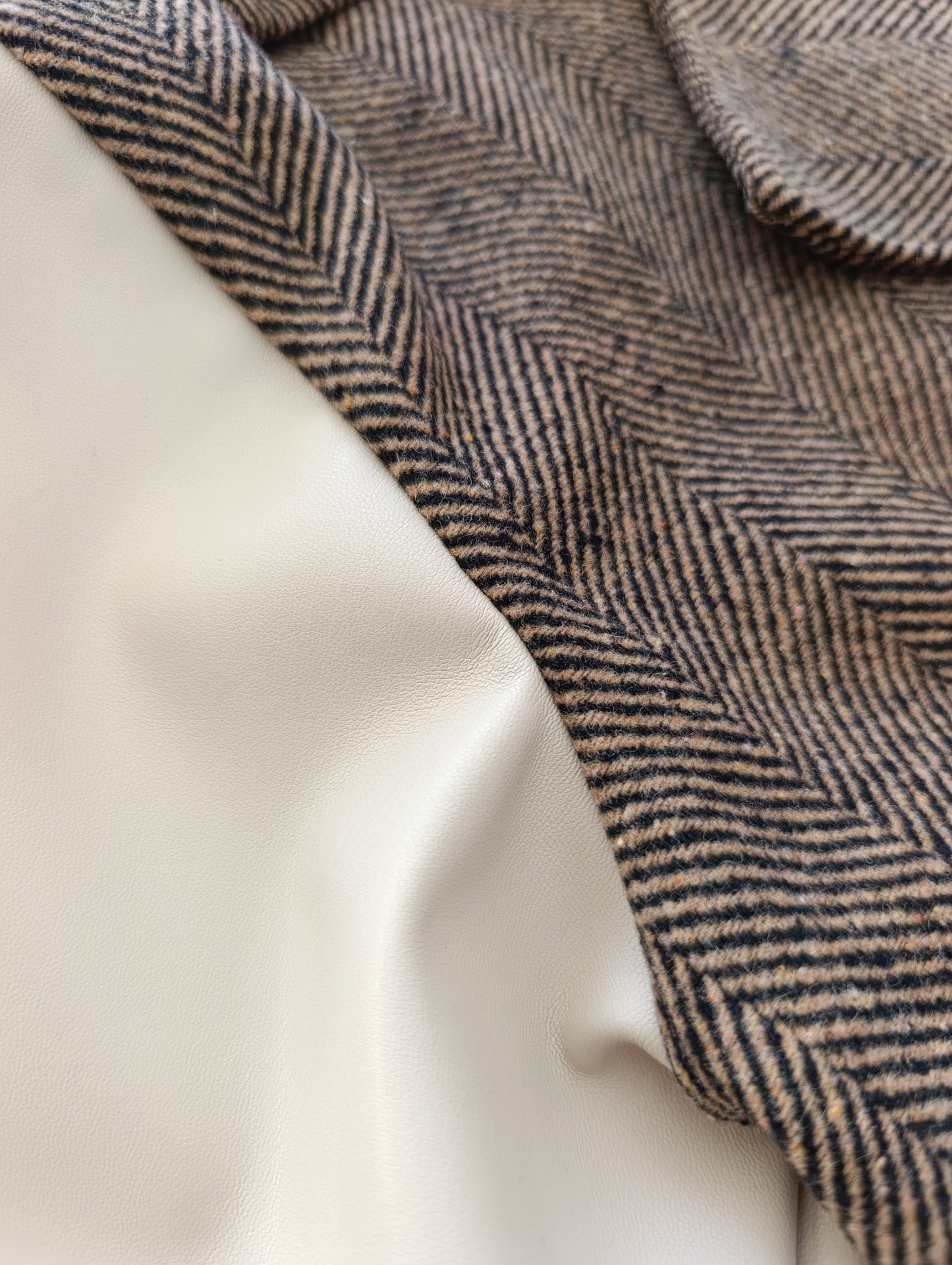 CROPPED CLASSY